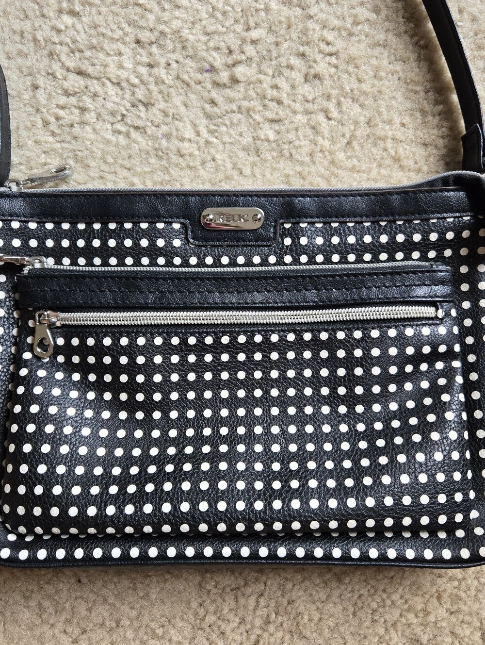RELIC Black & White Polka Dot Crossbody Bag Faux Leather Purse Strap Zipper - Picture 3 of 6